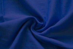 Tissu bleu roi